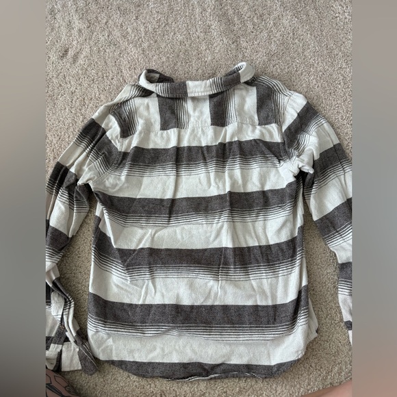 Flannel - Picture 4 of 4